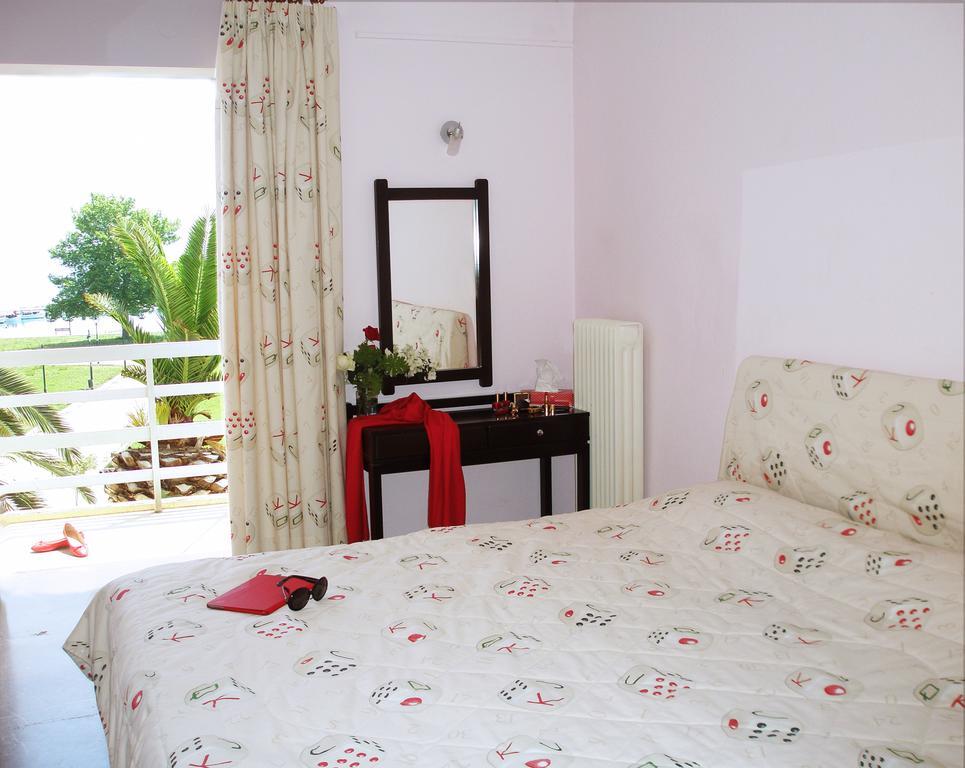 Hotel Florakis Livanátai الغرفة الصورة