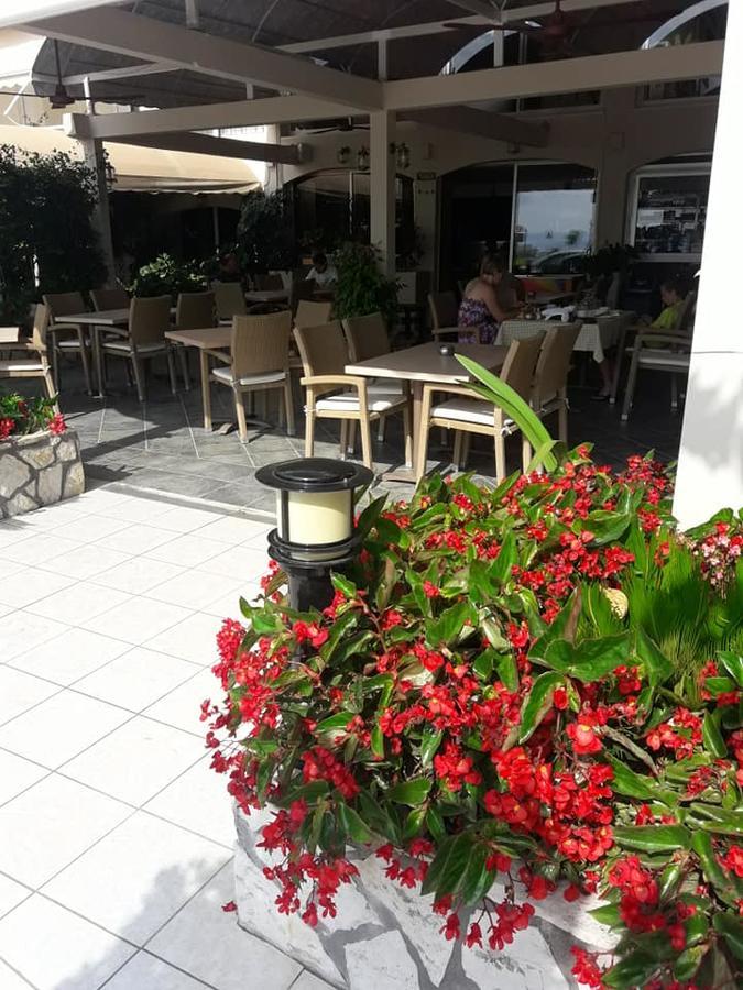 Hotel Florakis Livanátai المظهر الخارجي الصورة